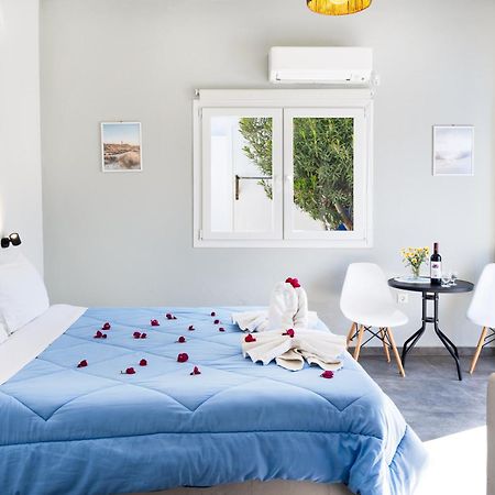 شقة Aegean Blue Santorini Perissa المظهر الخارجي الصورة
