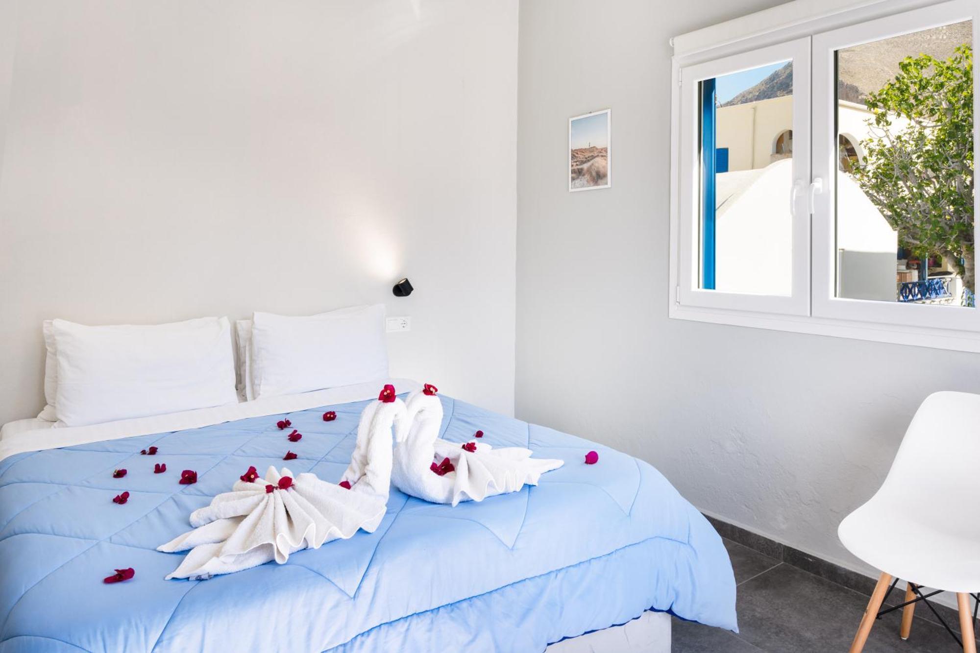 شقة Aegean Blue Santorini Perissa المظهر الخارجي الصورة