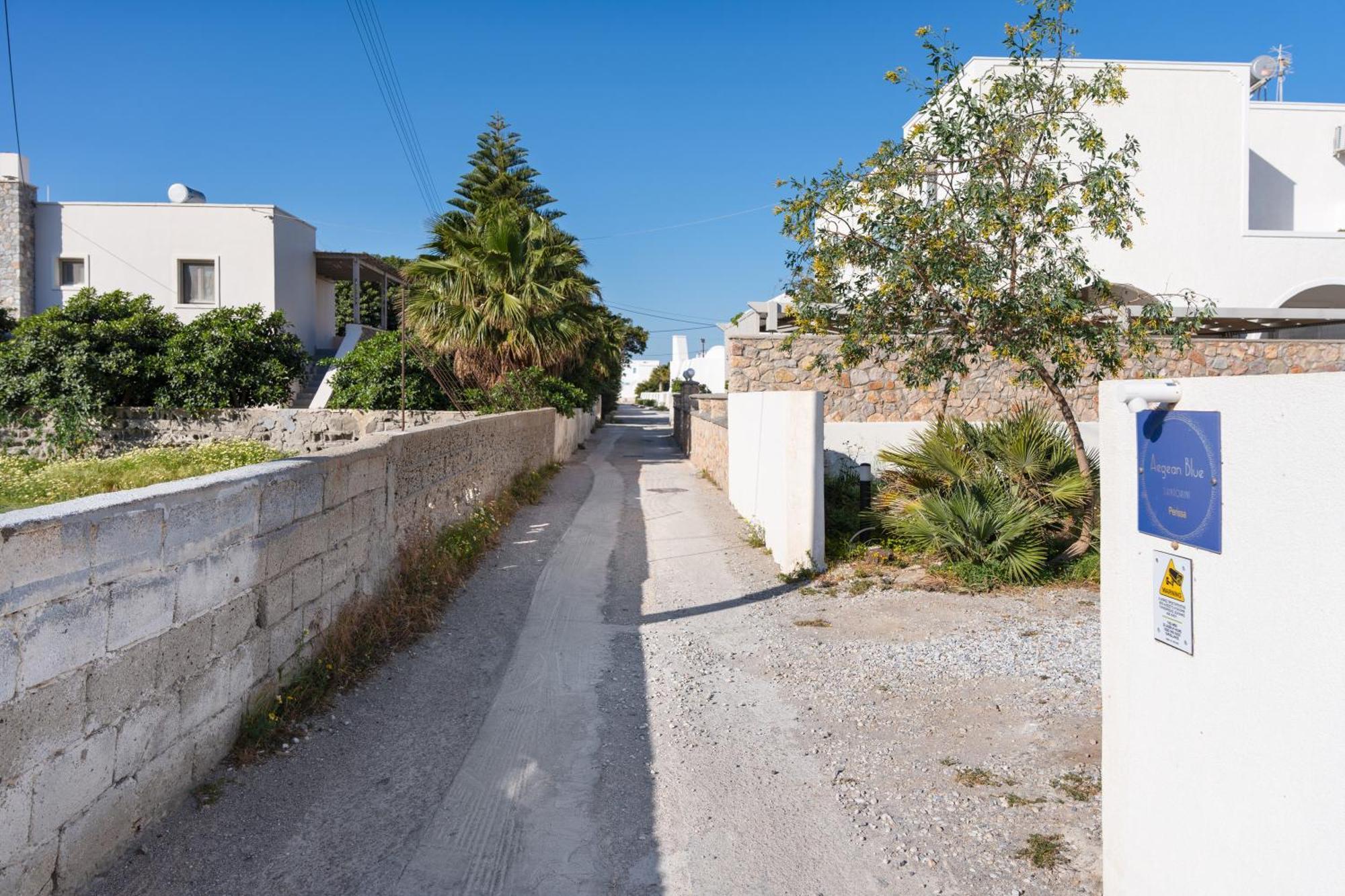 شقة Aegean Blue Santorini Perissa المظهر الخارجي الصورة