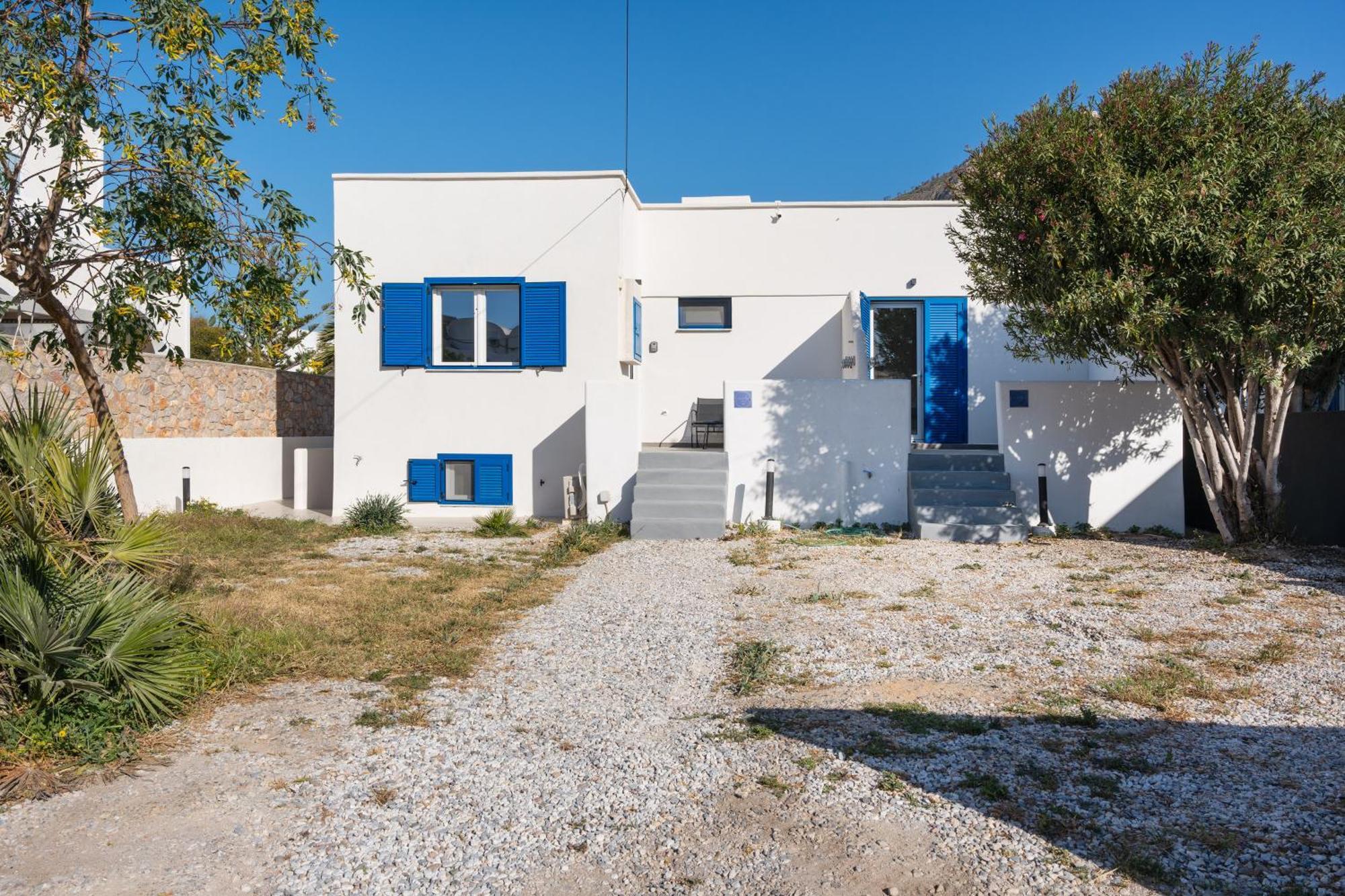 شقة Aegean Blue Santorini Perissa المظهر الخارجي الصورة