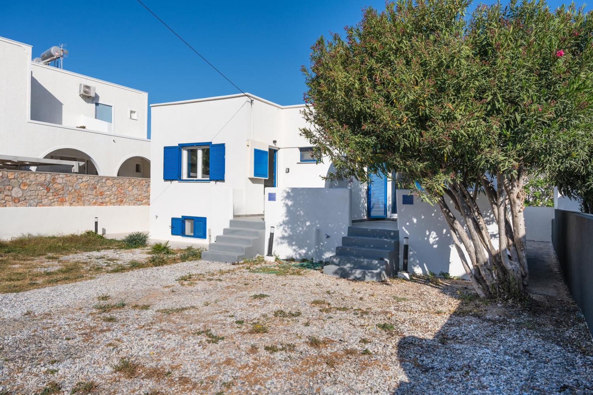 شقة Aegean Blue Santorini Perissa المظهر الخارجي الصورة